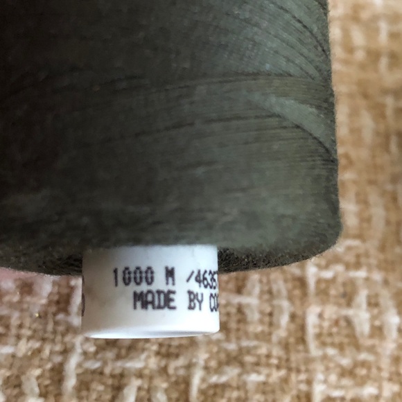 3. new spools charcoal grey thread - Picture 9 of 11